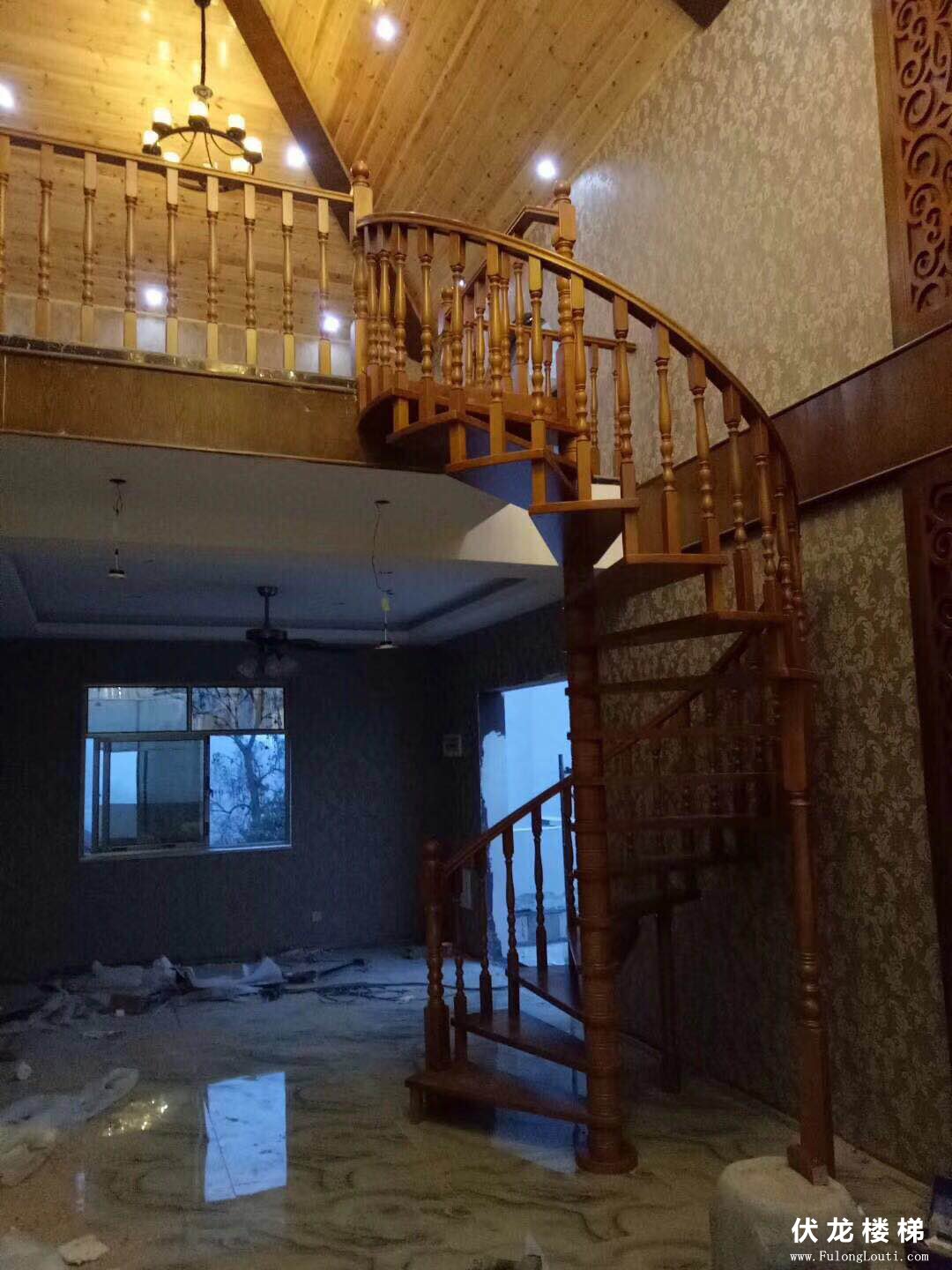 旋转楼梯的安装价格