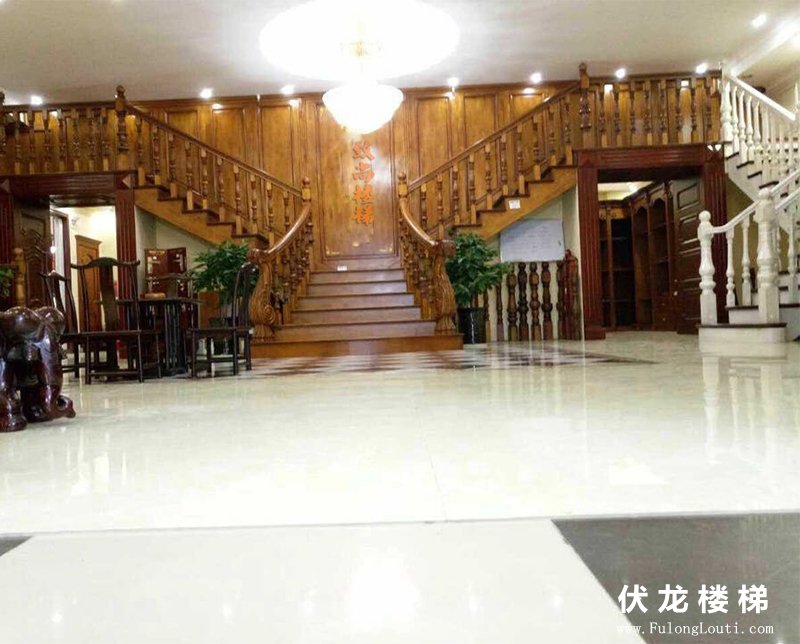 实木楼梯