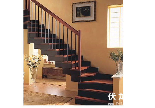 楼梯的材质不同，价格也会不一样